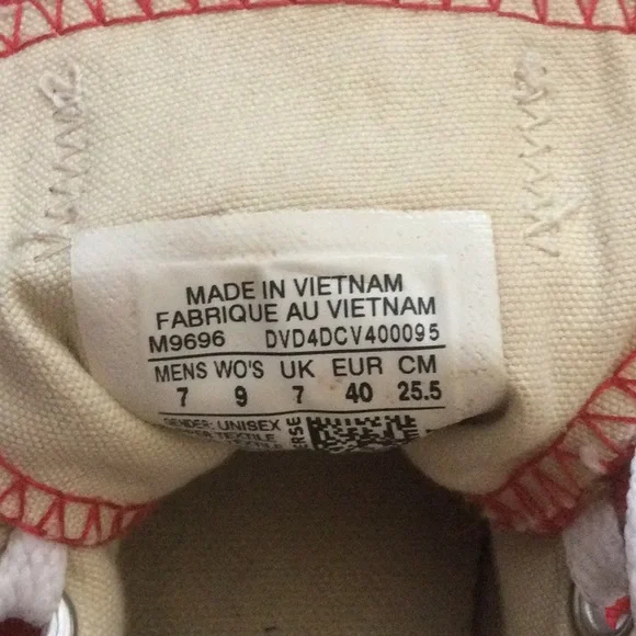 CONVERSE RED LOW TOP ALL STAR UNISEX SNEAKER-Womens 9/Mens 7-excellent condition - Picture 7 of 7